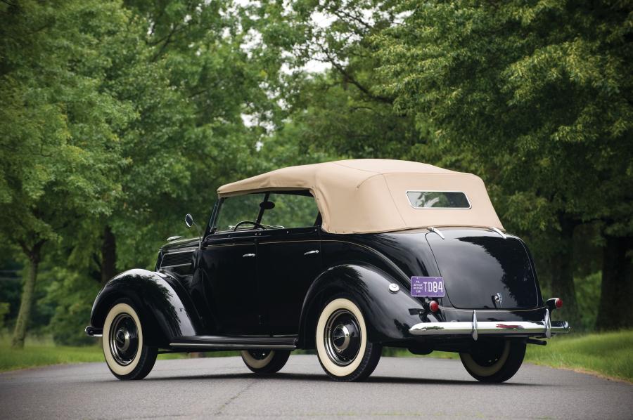  Ford DeLuxe Phaeton 1937 года  (фото 2 из 3)